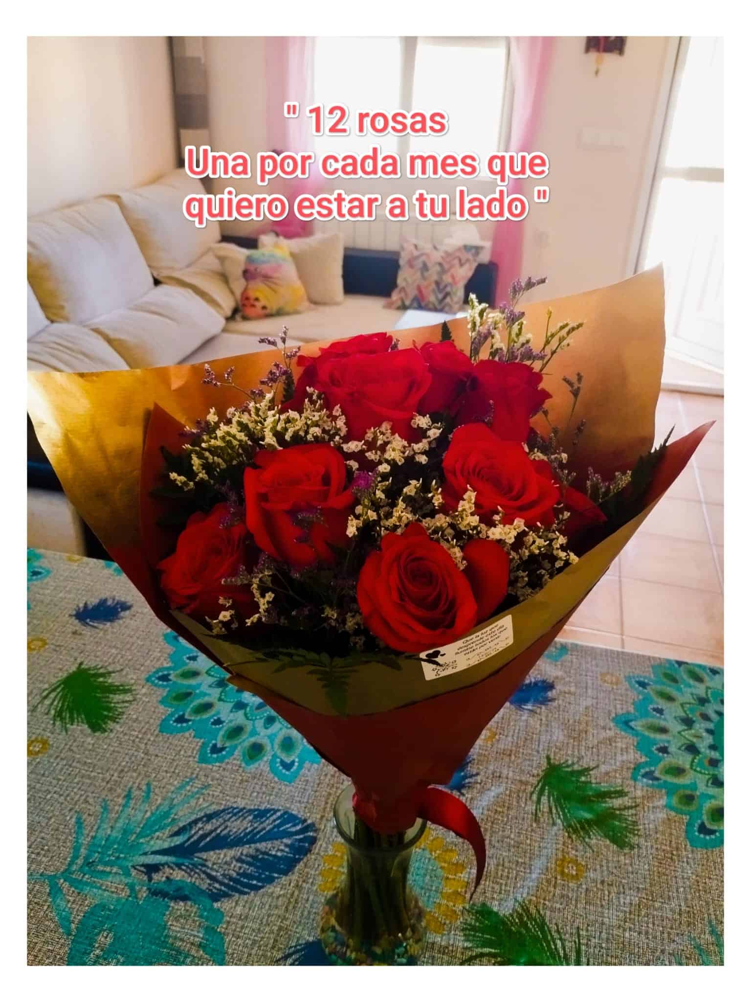 Ramo de 12 rosas que le regalé en nuestra primera cita.